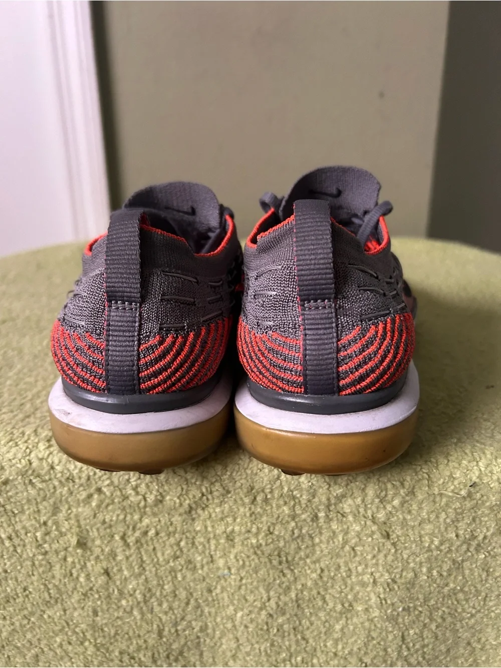 Nike Zoom Women’s Flyknit Sneakers - Gray & Orange Athletic Shoes Sz 6.5